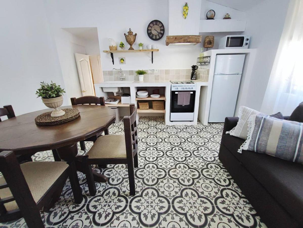 Cortijo Pennymaria Poolside Apartment Near Montefrio With Stunning Views 外观 照片