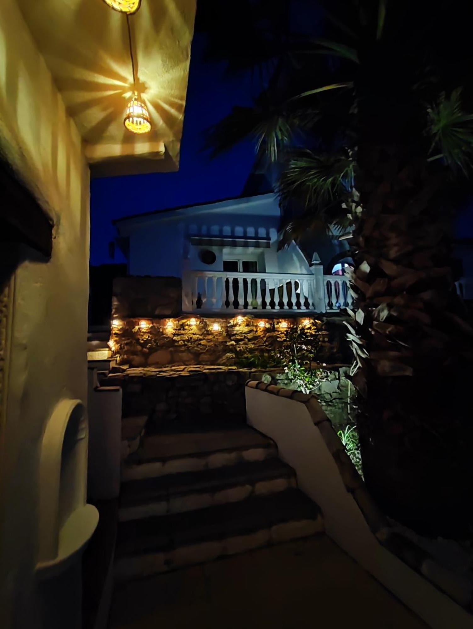 Cortijo Pennymaria Poolside Apartment Near Montefrio With Stunning Views 外观 照片